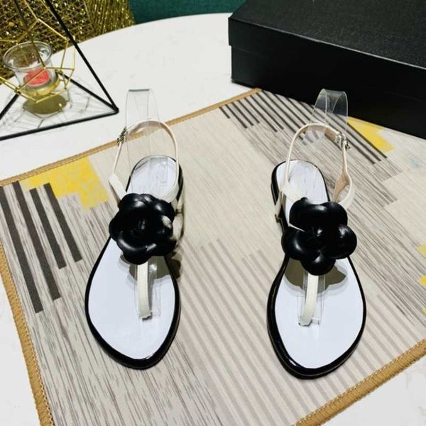 2023 designer slippers woman sandals casual female flats slides beach footwear new flip flops c diamond buckle ladies fashion plaid camellia, Black
2023 designer slippers woman sandals casual female flats slides beach footwear new flip flops c diamond buckle ladies fashion plaid camellia, Black