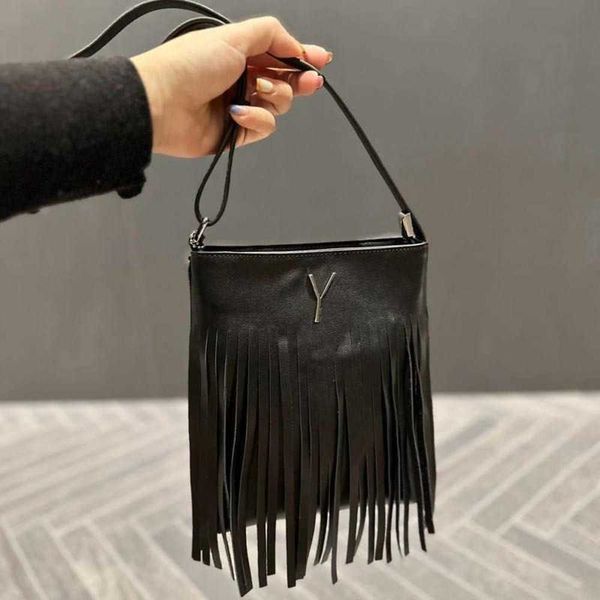 luxurys handbag yabag tote bag women tassel handbag ring buckle designer bags winter ladies handbag chain shoulder strap classic crossbody p
luxurys handbag yabag tote bag women tassel handbag ring buckle designer bags winter ladies handbag chain shoulder strap classic crossbody p