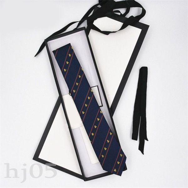 luxury ties for men red black designer tie silk leisure soft wear convenient embroidery printing cravat valentine s day gift originality bee, Blue;purple
luxury ties for men red black designer tie silk leisure soft wear convenient embroidery printing cravat valentine s day gift originality bee, Blue;purple