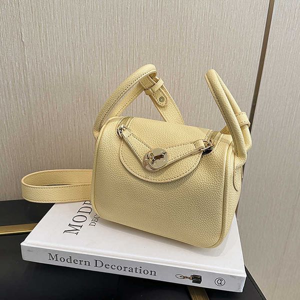 new luxury bags original designer western-style versatile crossbody bag women's fashion mini lindys doctor soft leather shoulder pillow
new luxury bags original designer western-style versatile crossbody bag women's fashion mini lindys doctor soft leather shoulder pillow