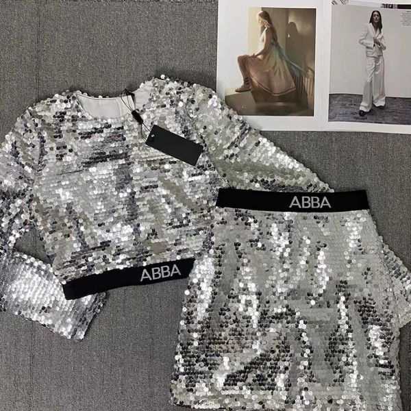 23ss designer brand women skirt set heavy industry sequin skirt suit cut-out fashion high-quality womens clothing, White
23ss designer brand women skirt set heavy industry sequin skirt suit cut-out fashion high-quality womens clothing, White