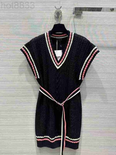 runway dresses designer 2023 new spring summer v neck sleeveless fashion milan brand same style dress 0oe3, Black
runway dresses designer 2023 new spring summer v neck sleeveless fashion milan brand same style dress 0oe3, Black