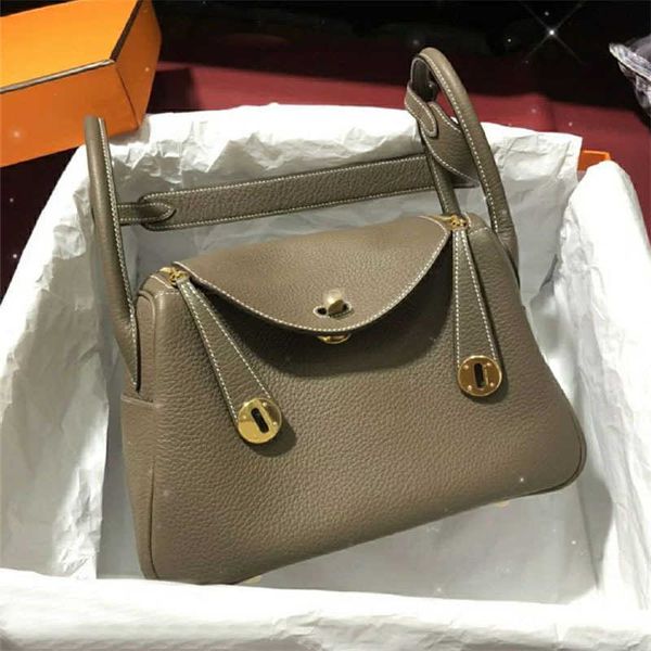 bags original designer 2023 luxury new fashion litchi pattern lindi bag mini doctor women's single shoulder messenger hand medicine 6 p
bags original designer 2023 luxury new fashion litchi pattern lindi bag mini doctor women's single shoulder messenger hand medicine 6 p