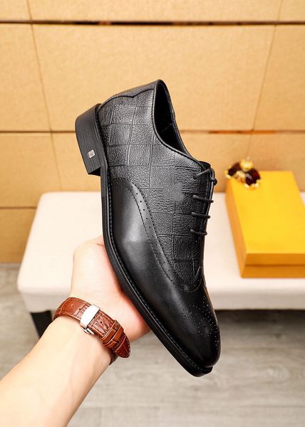 2023 men's wedding dress shoes male genuine leather casual flats fashion brand designer rivets business oxfords size 38-45, Black
2023 men's wedding dress shoes male genuine leather casual flats fashion brand designer rivets business oxfords size 38-45, Black