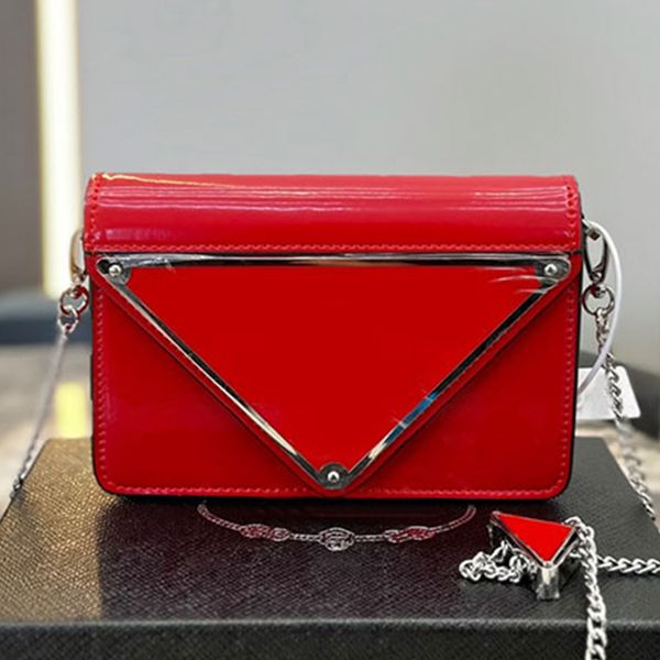 square flap cross body bag clutch purse fashion patent leather women shoulder bags silver hardware chain handbags triangle decoration cell p
square flap cross body bag clutch purse fashion patent leather women shoulder bags silver hardware chain handbags triangle decoration cell p