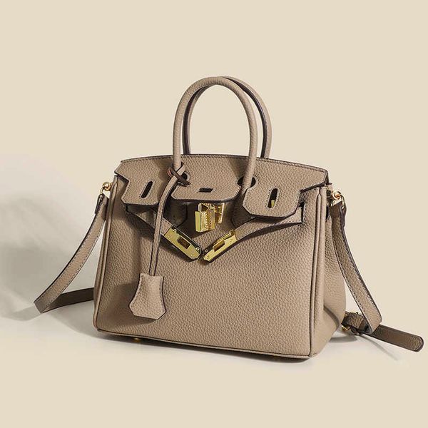 genuine leather birkin herms bags hong kong premium textured 2023 new fashion light luxury large capacity handheld crossbody
genuine leather birkin herms bags hong kong premium textured 2023 new fashion light luxury large capacity handheld crossbody
