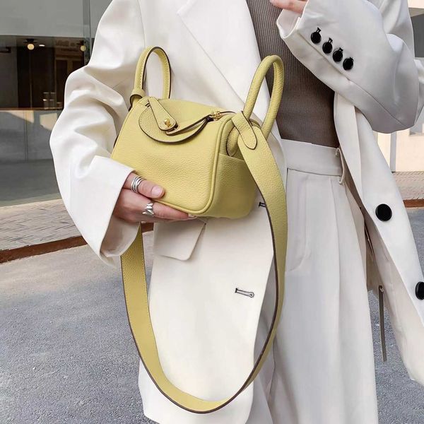 high luxury designer bags original order togo layer cowhide lindys women's bag single shoulder messenger leather hand doctor's qix
high luxury designer bags original order togo layer cowhide lindys women's bag single shoulder messenger leather hand doctor's qix