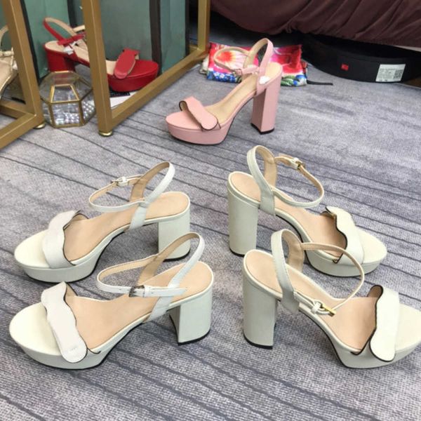 classic lady sandals heels shoes 100% leather flat shoe bottom beach belt buckle metal women shoes black soft cowhide designer woman office
classic lady sandals heels shoes 100% leather flat shoe bottom beach belt buckle metal women shoes black soft cowhide designer woman office