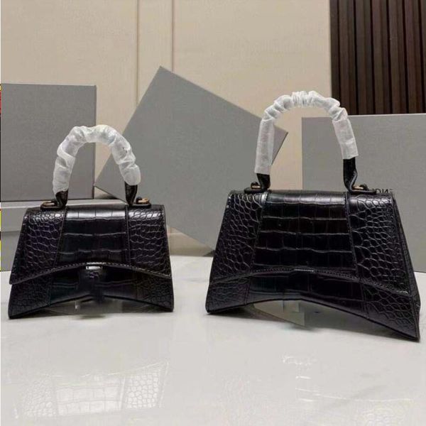 totes 2022 lady shopping bags fashion handbags women totes shoulder cross body half moon luxury genuine leather classic retro purse gwbb
totes 2022 lady shopping bags fashion handbags women totes shoulder cross body half moon luxury genuine leather classic retro purse gwbb