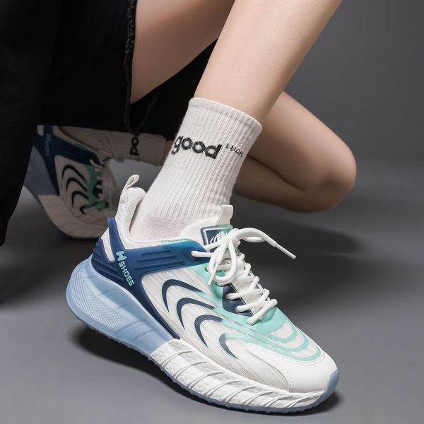 women's roller shoes fashion casual sports shoes spring and autumn outdoor fashion versatile running women's shoes mesh breathable
women's roller shoes fashion casual sports shoes spring and autumn outdoor fashion versatile running women's shoes mesh breathable