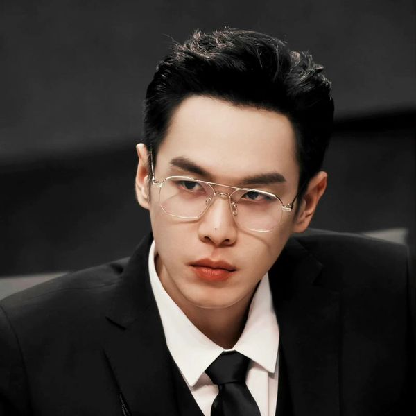 high-end pure titanium double beam pilot glasses frame fashion personality zhang ruoyun big face ultra light temperament hk style, Silver
high-end pure titanium double beam pilot glasses frame fashion personality zhang ruoyun big face ultra light temperament hk style, Silver