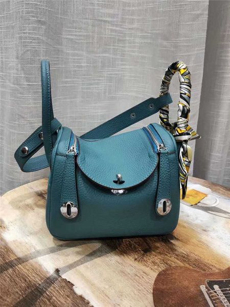 designer original luxury medicine bags box bag for women's lychee head layer cowhide nurse one-shoulder portable lindys pillow 13 8k5x
designer original luxury medicine bags box bag for women's lychee head layer cowhide nurse one-shoulder portable lindys pillow 13 8k5x
