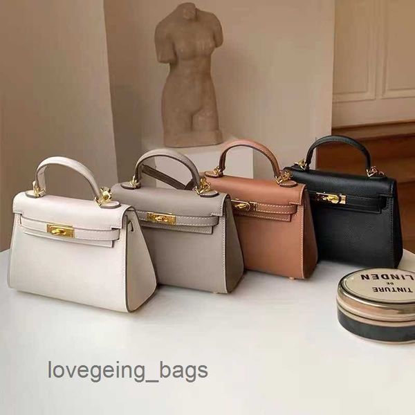2023 palm bag real herms bags leather kellies print second generation women's mini same one-shoulder messenger
2023 palm bag real herms bags leather kellies print second generation women's mini same one-shoulder messenger