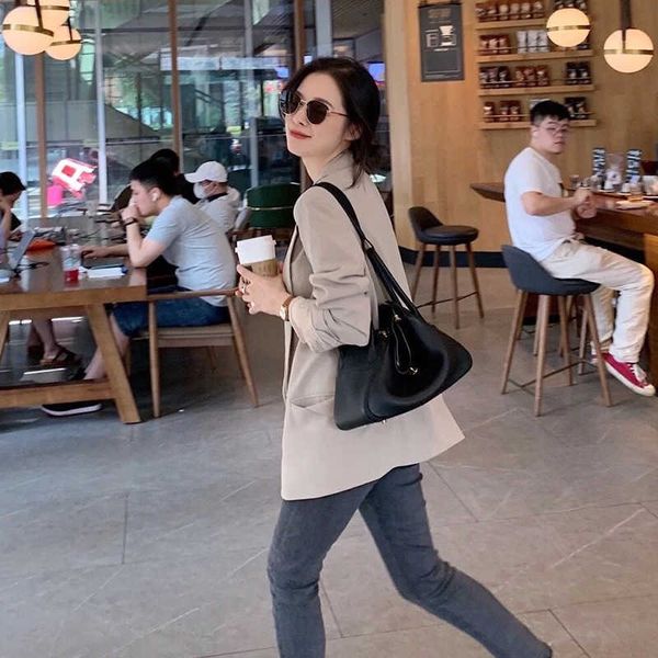 2023 original designer luxury bags new leather lindys bag women's single shoulder portable fashion simple ftz4
2023 original designer luxury bags new leather lindys bag women's single shoulder portable fashion simple ftz4