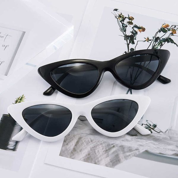frames 2022 new cat's eye sunglasses fashion triangle sunglasses 9788, White;black
frames 2022 new cat's eye sunglasses fashion triangle sunglasses 9788, White;black