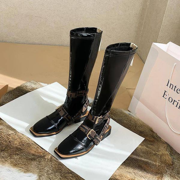 2023 women designer fd boots knitted stretch martin black leather knight womans long boot letter print casual snowshoes luxurys stylist wint
2023 women designer fd boots knitted stretch martin black leather knight womans long boot letter print casual snowshoes luxurys stylist wint