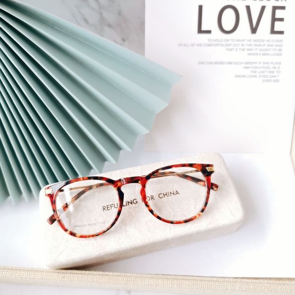 fashion retro metal plate myopia presbyopic glasses frame men and women cross-border foreign trade full frame fashion european and american, Silver
fashion retro metal plate myopia presbyopic glasses frame men and women cross-border foreign trade full frame fashion european and american, Silver