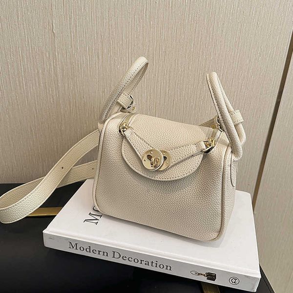 new luxury designer bags original western-style versatile crossbody bag women's fashion mini lindys doctor soft leather shoulder pillow
new luxury designer bags original western-style versatile crossbody bag women's fashion mini lindys doctor soft leather shoulder pillow