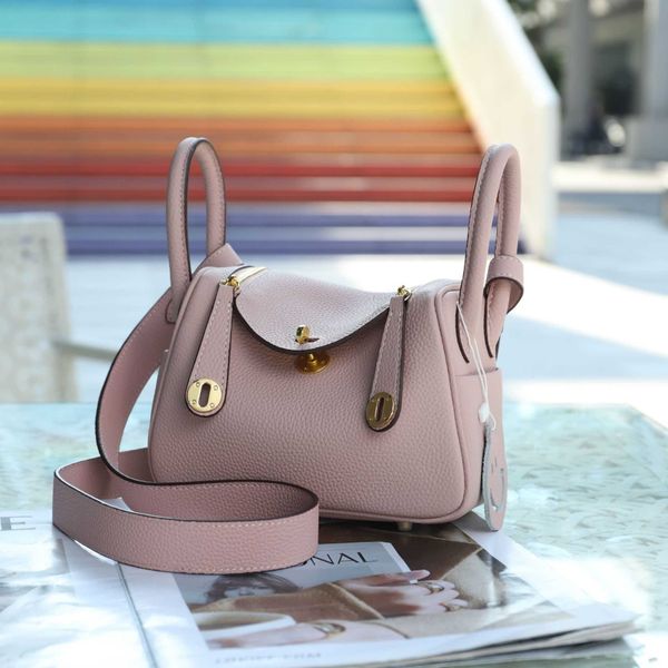 2023 brand bags original designer new mini lindys bag cow leather doctor's women's fashion one shoulder diagonal cross portable pi
2023 brand bags original designer new mini lindys bag cow leather doctor's women's fashion one shoulder diagonal cross portable pi