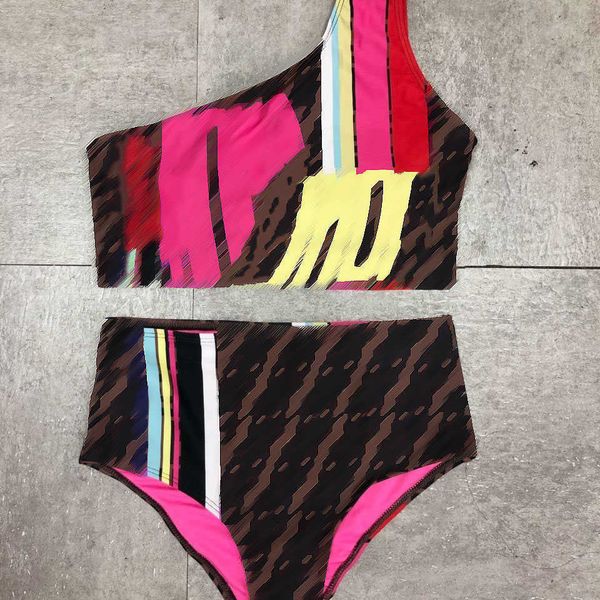 23ss designer brand women swimwear bikini beach split swimsuit temperament spring european american style korean version womens clothing, White;black
23ss designer brand women swimwear bikini beach split swimsuit temperament spring european american style korean version womens clothing, White;black