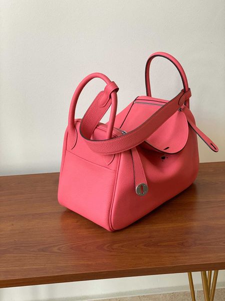 high-end luxury designer bags original quality leather women's bag lindys mini small messenger doctor nurse's 9 yn8i
high-end luxury designer bags original quality leather women's bag lindys mini small messenger doctor nurse's 9 yn8i