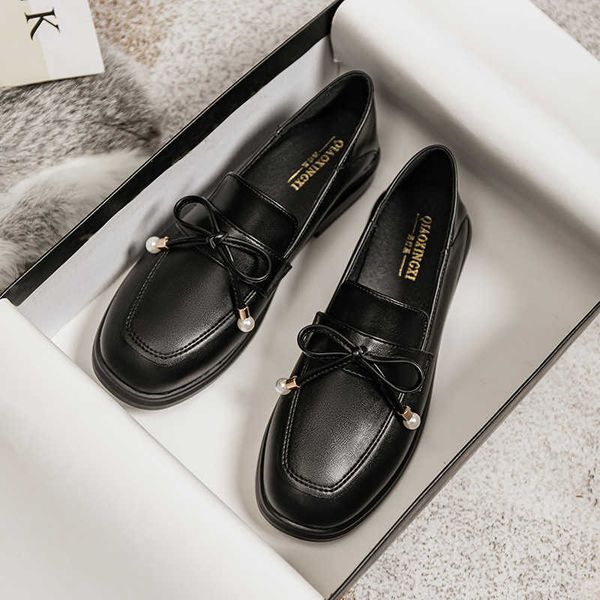 dress shoes 2022 women flats autumn round toe thick heel leather ladies loafers british style pearl concise fashion gentle females shoes j23, Black
dress shoes 2022 women flats autumn round toe thick heel leather ladies loafers british style pearl concise fashion gentle females shoes j23, Black