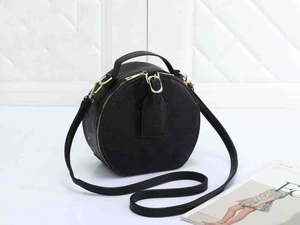 luxury designer bags embossing round bags for women caviar genuine leather gold chain shoulder crossbody bag luxurys handbags shopping tote
luxury designer bags embossing round bags for women caviar genuine leather gold chain shoulder crossbody bag luxurys handbags shopping tote