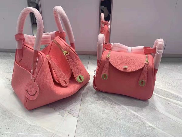 2020 luxury designer bags original new togo lindi small litchi head layer cow leather single shoulder diagonal span portable doctor's b
2020 luxury designer bags original new togo lindi small litchi head layer cow leather single shoulder diagonal span portable doctor's b