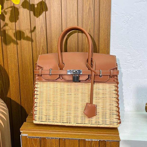straw handbag tote bag women beach handbags purse silver hardware lock key bottom nail hand large pocket leather handle 30cm
straw handbag tote bag women beach handbags purse silver hardware lock key bottom nail hand large pocket leather handle 30cm