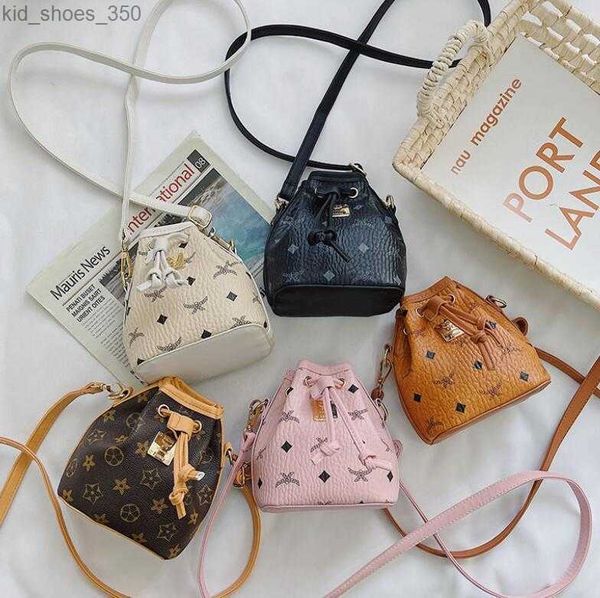 children kids single shoulder handbags designer letters print fashion girl princess cross body change purse pu leather messenger bucket bags, Black
children kids single shoulder handbags designer letters print fashion girl princess cross body change purse pu leather messenger bucket bags, Black