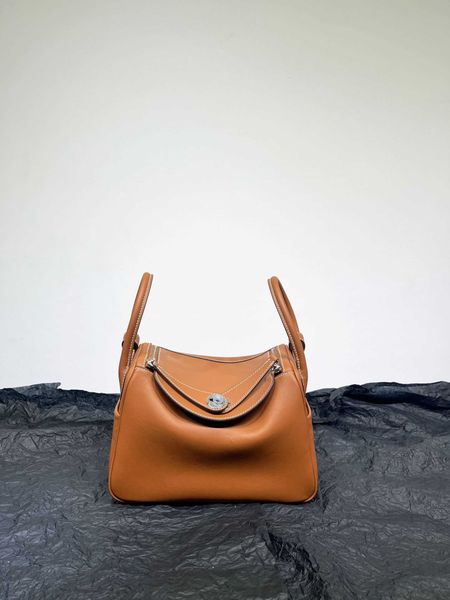 high-end luxury bags original designer wax line swift layer cow leather lindys 26 shoulder bag doctor women's x01k
high-end luxury bags original designer wax line swift layer cow leather lindys 26 shoulder bag doctor women's x01k