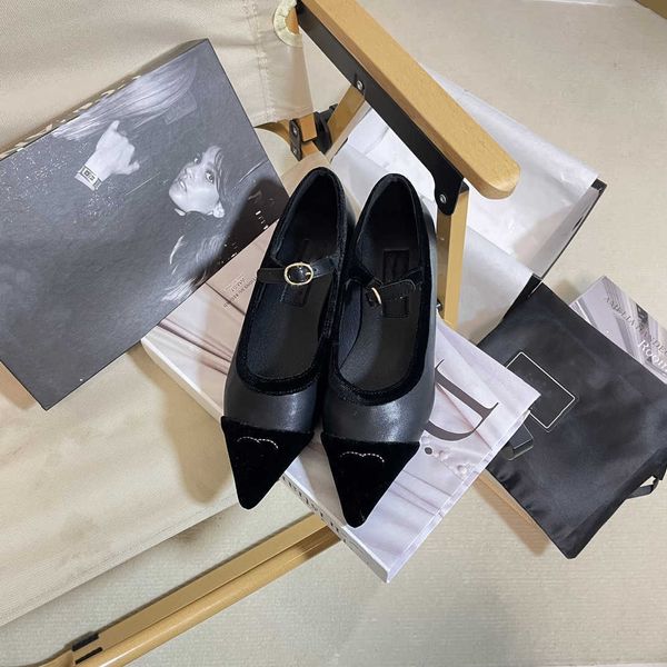 designer c retro little fragrance mary jane women's shoes black white color matching one line buckle ballet shoes thick heel student co
designer c retro little fragrance mary jane women's shoes black white color matching one line buckle ballet shoes thick heel student co