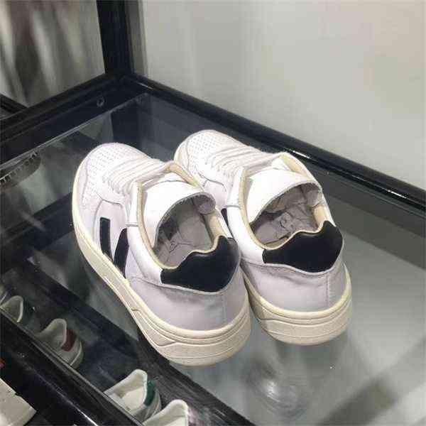 new veja 2023men calfskin shoes vintage white platform casual shoes classic women running trainer 35-45 brand hrx, Black
new veja 2023men calfskin shoes vintage white platform casual shoes classic women running trainer 35-45 brand hrx, Black