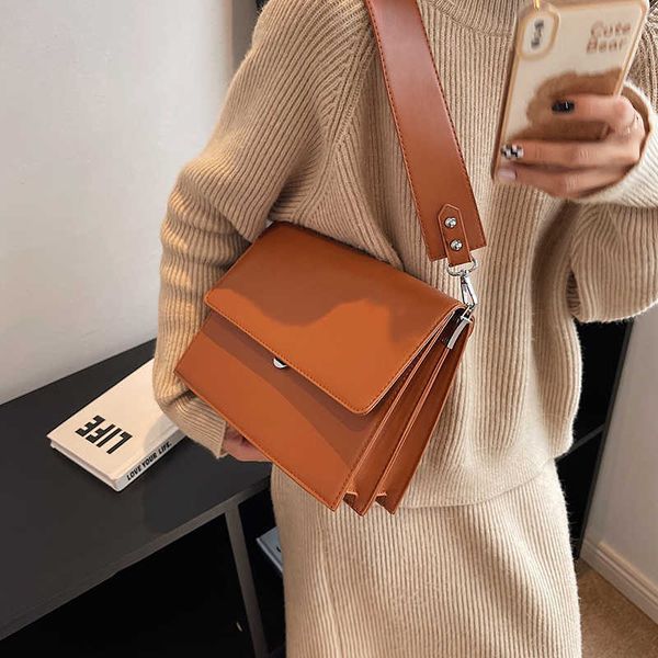new bag smiple style fashion flap crossbody for women latest trend designer classic handbags and purses small shoulder bag 230308
new bag smiple style fashion flap crossbody for women latest trend designer classic handbags and purses small shoulder bag 230308