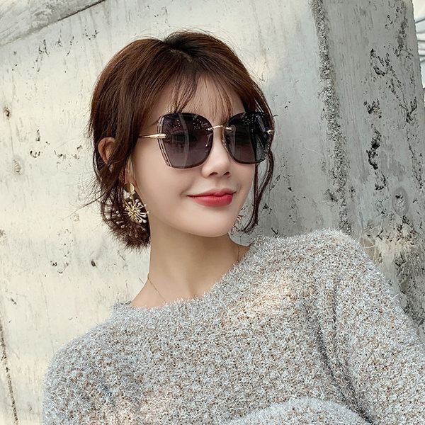 New polarized sunglasses for women's fashion network red The same frameless sunglasses fashion Korean sunglasses
New polarized sunglasses for women's fashion network red The same frameless sunglasses fashion Korean sunglasses