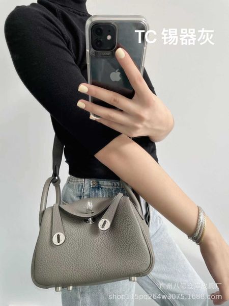 genuine luxury designer bags original leather women's bag lindys mini small cross-body layer togo one-shoulder portable doctor 12 l0n9
genuine luxury designer bags original leather women's bag lindys mini small cross-body layer togo one-shoulder portable doctor 12 l0n9