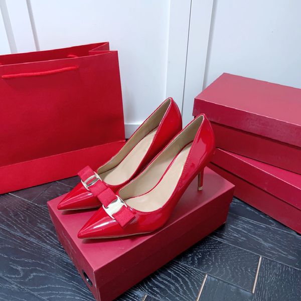 classic high-heeled shoes, suitable for women, colorful, elegant and generous, with dust bag and shoe box, size 34-40, Black
classic high-heeled shoes, suitable for women, colorful, elegant and generous, with dust bag and shoe box, size 34-40, Black