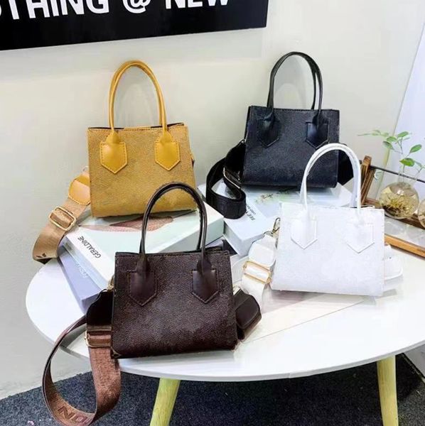 baby kids designer handbags tote girls mini princess purses children cute letter printing casual shoulder bag christmas gifts 4colors, Black
baby kids designer handbags tote girls mini princess purses children cute letter printing casual shoulder bag christmas gifts 4colors, Black