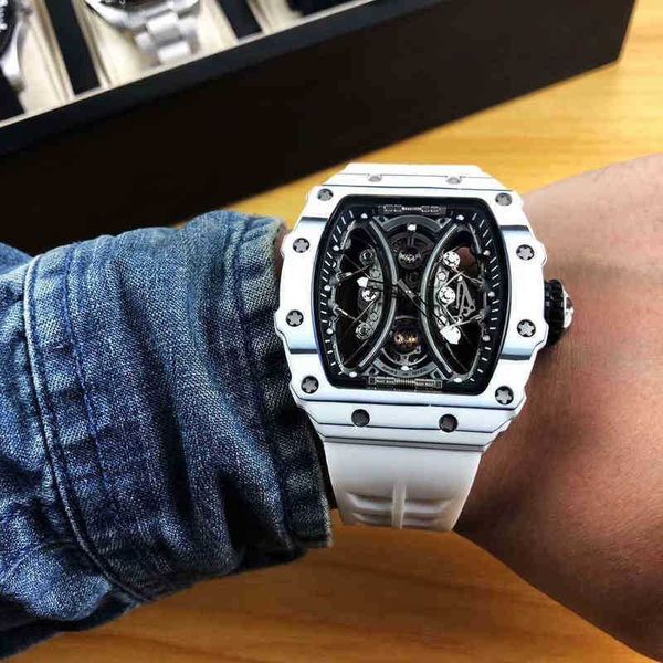 out white carbon fiber hollowed business full-automatic leisure mens mechanical watch domineering fashion tide personality versatile high qu, Slivery;black
out white carbon fiber hollowed business full-automatic leisure mens mechanical watch domineering fashion tide personality versatile high qu, Slivery;black