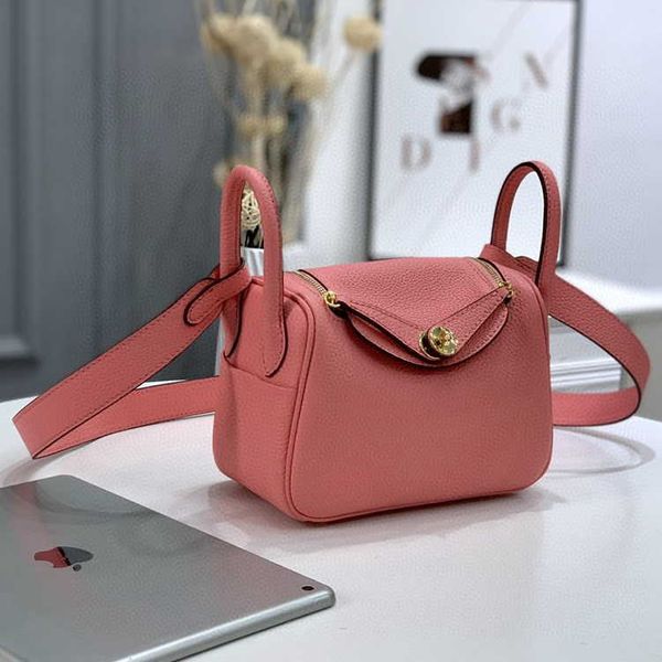 brand bags original designer 2023 new h layer cow leather togo 19cm mini lindys bag messenger medicine women's
brand bags original designer 2023 new h layer cow leather togo 19cm mini lindys bag messenger medicine women's