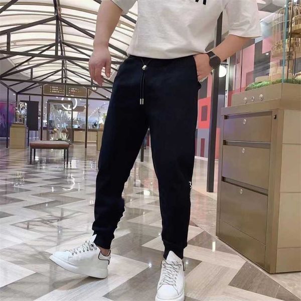 2023new stylemen's pants designer popular mmm embroidered winter warm cargo pans sports joggers sweatpants size 6a8v, Black
2023new stylemen's pants designer popular mmm embroidered winter warm cargo pans sports joggers sweatpants size 6a8v, Black