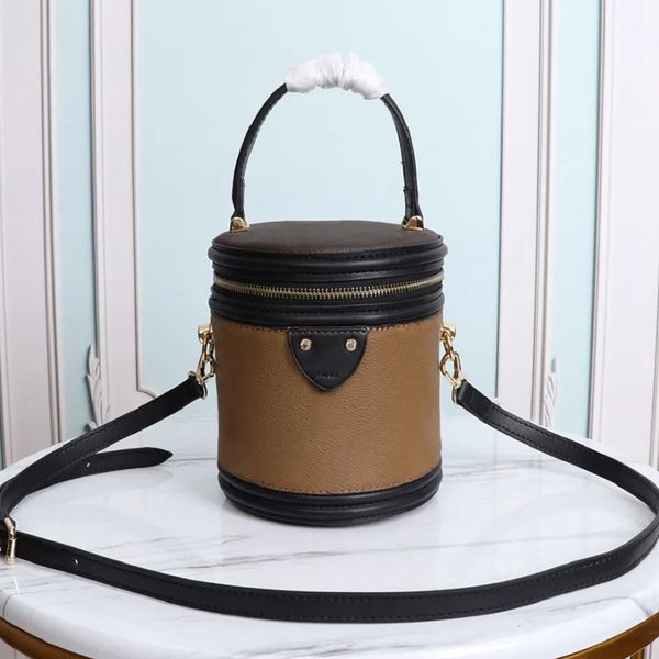 makeup bag cosmetic bags beauty case reverse coated canvas clutch handbags designer women totes crossbody purse removable strap drum shoulde
makeup bag cosmetic bags beauty case reverse coated canvas clutch handbags designer women totes crossbody purse removable strap drum shoulde