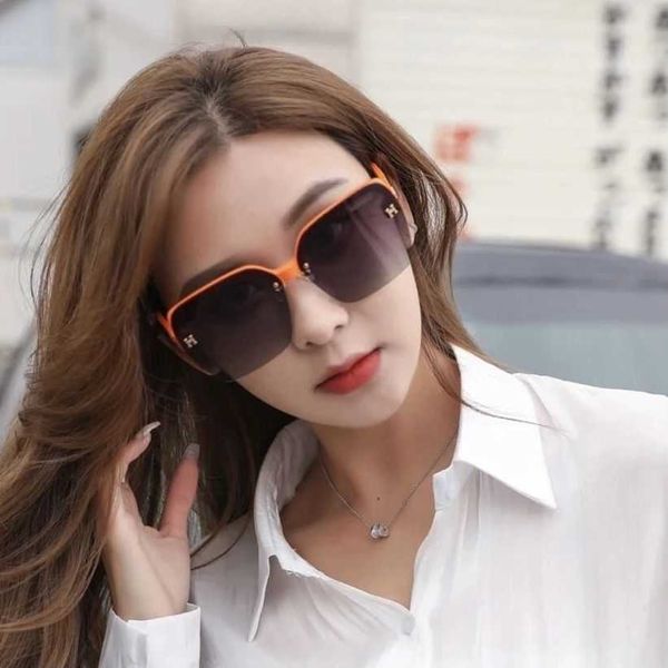 9foi 21 new h family letter polarized sunglasses frameless emma men's and women's trend box, White;black
9foi 21 new h family letter polarized sunglasses frameless emma men's and women's trend box, White;black