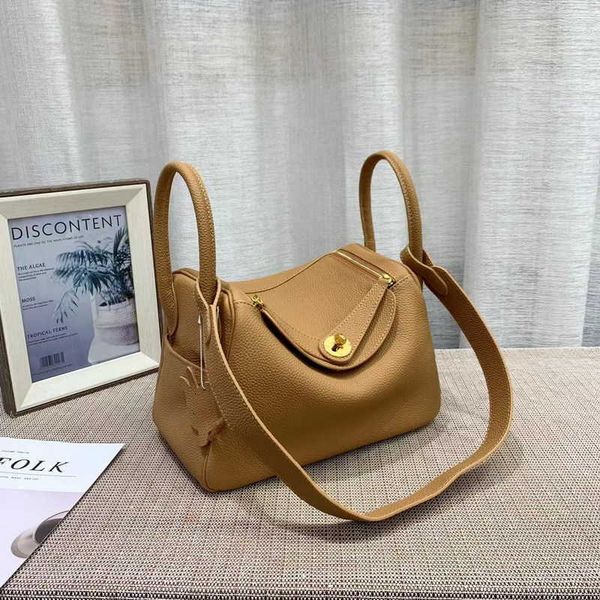 2023 luxury designer bags original new h family togo layer cow leather lindys bag doctor medicine portable shoulder women 8pil
2023 luxury designer bags original new h family togo layer cow leather lindys bag doctor medicine portable shoulder women 8pil