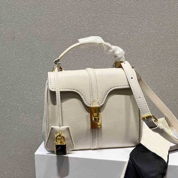 shoulder bag designer messenger crossbody bags women leather handbag fashion classic lock buckle purses soft elegant travel 220919
shoulder bag designer messenger crossbody bags women leather handbag fashion classic lock buckle purses soft elegant travel 220919