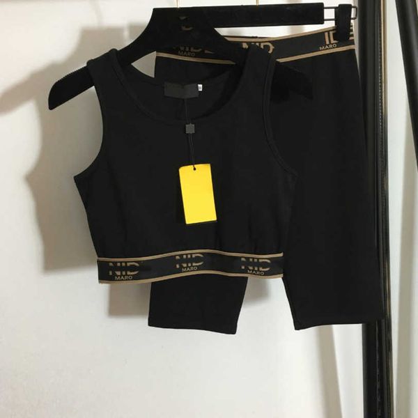 23ss designer brand women yoga sports suit f letter webbing waist small vest five cent shorts closed short style stretch slim leggings women, Gray
23ss designer brand women yoga sports suit f letter webbing waist small vest five cent shorts closed short style stretch slim leggings women, Gray