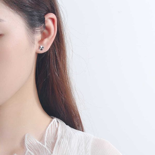 earing s925 sterling silver clover earrings women's small fresh personality temperament lucky flower earrings, Golden
earing s925 sterling silver clover earrings women's small fresh personality temperament lucky flower earrings, Golden
