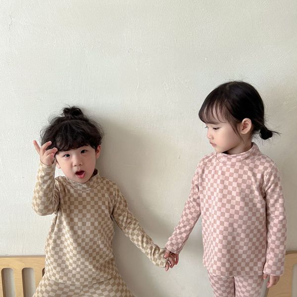 pajamas winter children warm plaid pajama sets boys and girls high collar t shirt and pants 2pcs sets kids thermal underwear set 230310, Blue;red
pajamas winter children warm plaid pajama sets boys and girls high collar t shirt and pants 2pcs sets kids thermal underwear set 230310, Blue;red