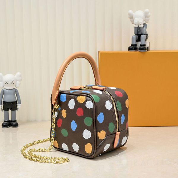 dice bag square box tote bags women handbag purse genuine leather colored dots chain crossbody bags zipper clutch wallet old flower handbags
dice bag square box tote bags women handbag purse genuine leather colored dots chain crossbody bags zipper clutch wallet old flower handbags