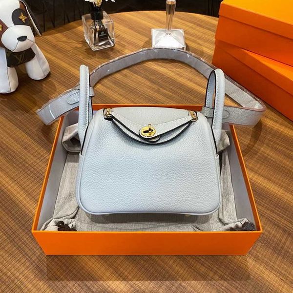2023 luxury bags original designer new h layer cow leather togo 19cm mini lindys bag messenger medicine women's 17 5jni
2023 luxury bags original designer new h layer cow leather togo 19cm mini lindys bag messenger medicine women's 17 5jni